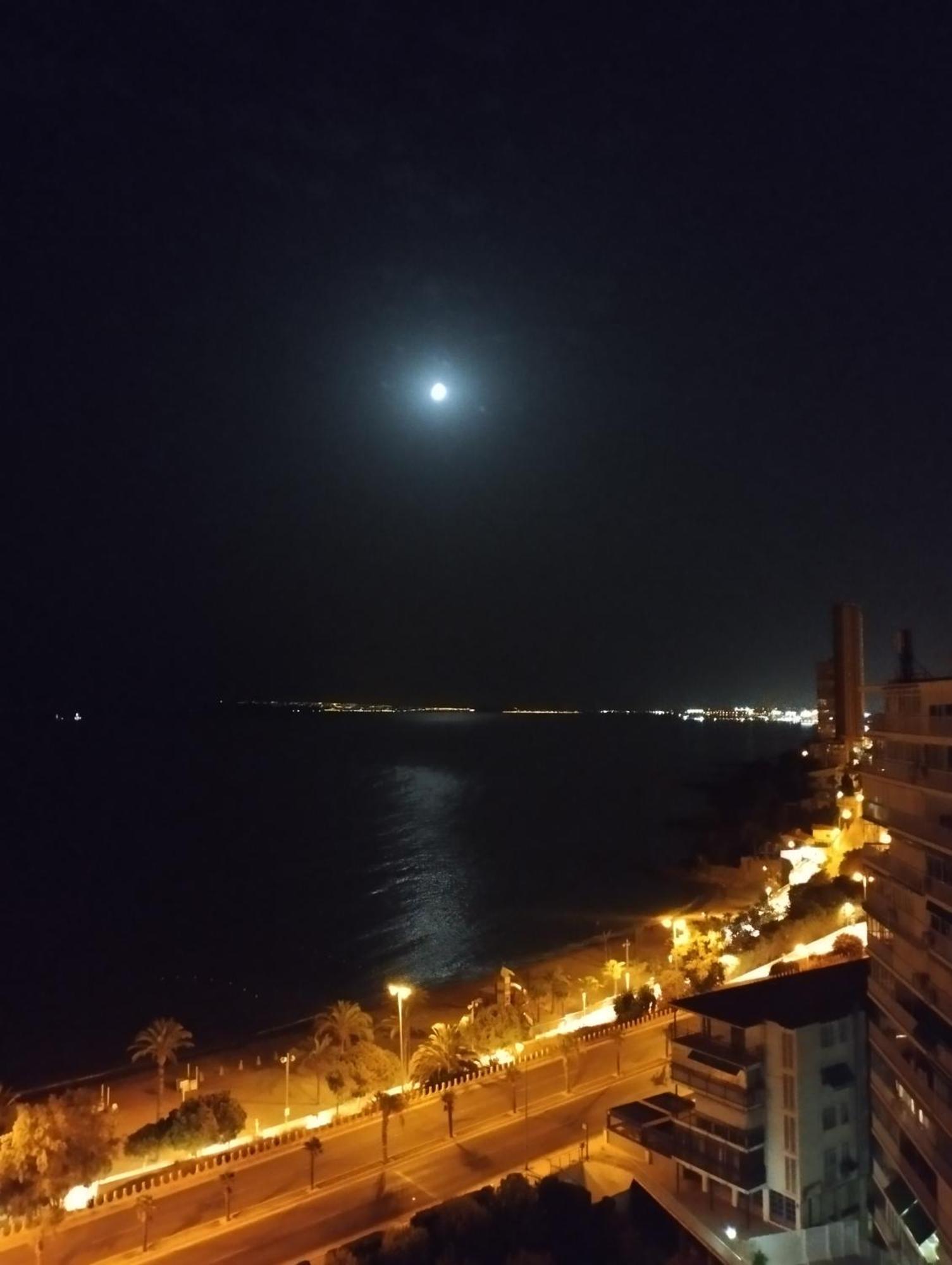 Grandpa Beach House Alicante Exteriör bild